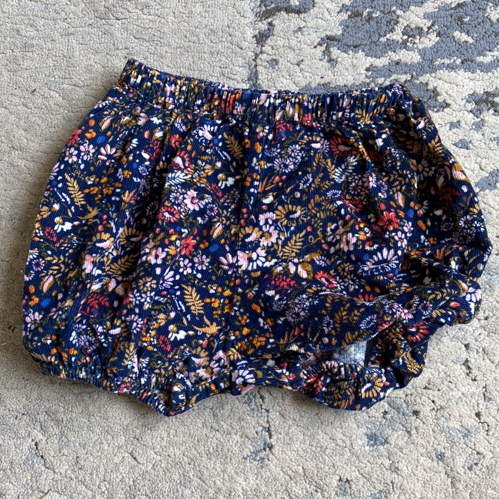 BONTON Floral Patterned Shorts - Picture 3 of 4